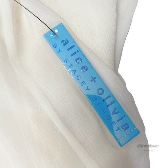 Alice & Olivia Stacey Bendet Lace & Silk Top NWT - Picture 3 of 12